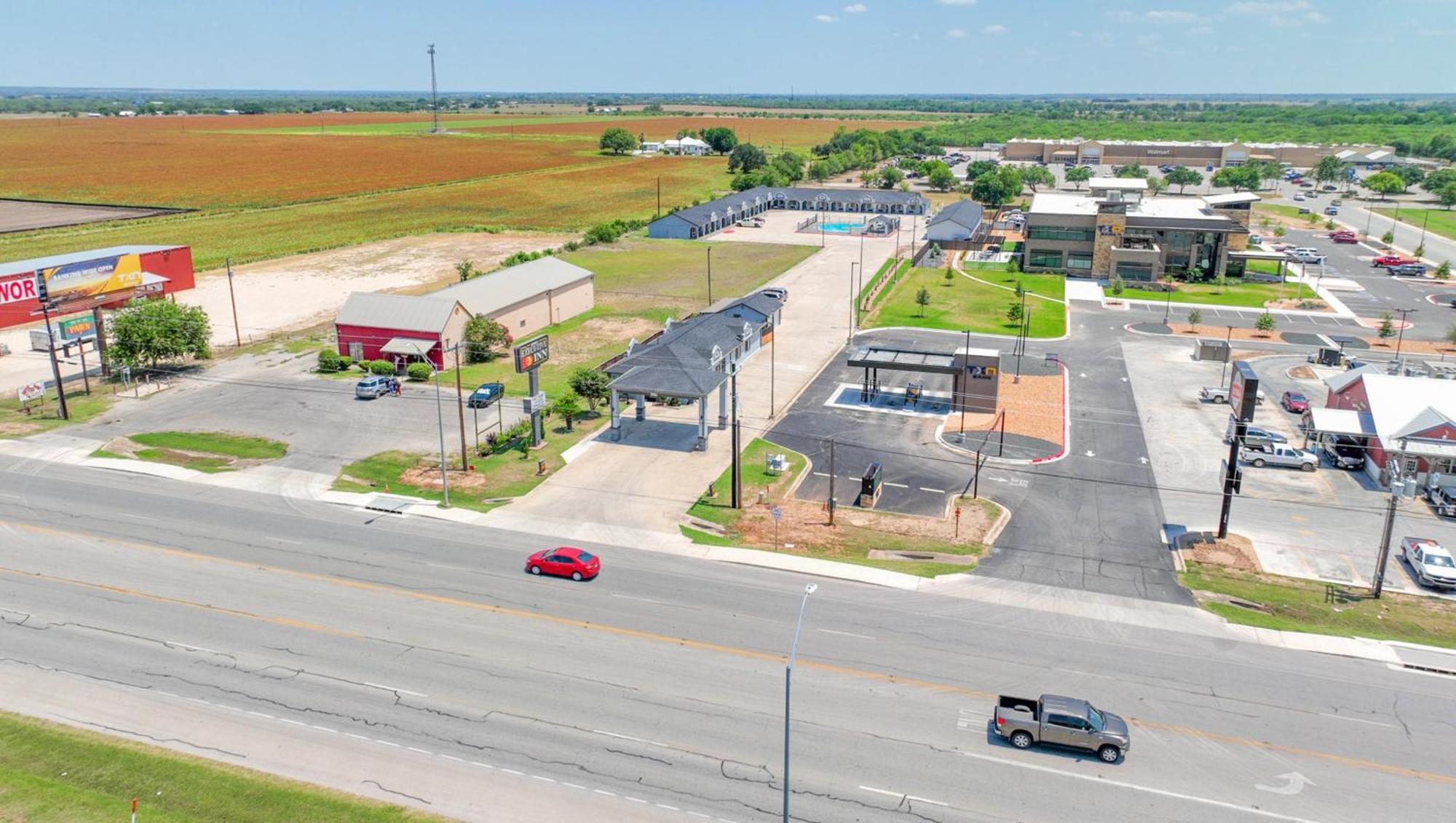 Executive Inn Hondo Exterior photo